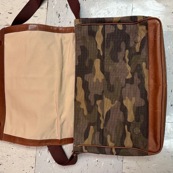 Cole Haan Camo Fabric with Leather Trim Messenger Bag - EUC - Picture 6 of 11